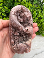Roze Amethist half gepolijst (326 gr.)