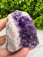 Amethist cluster cut base