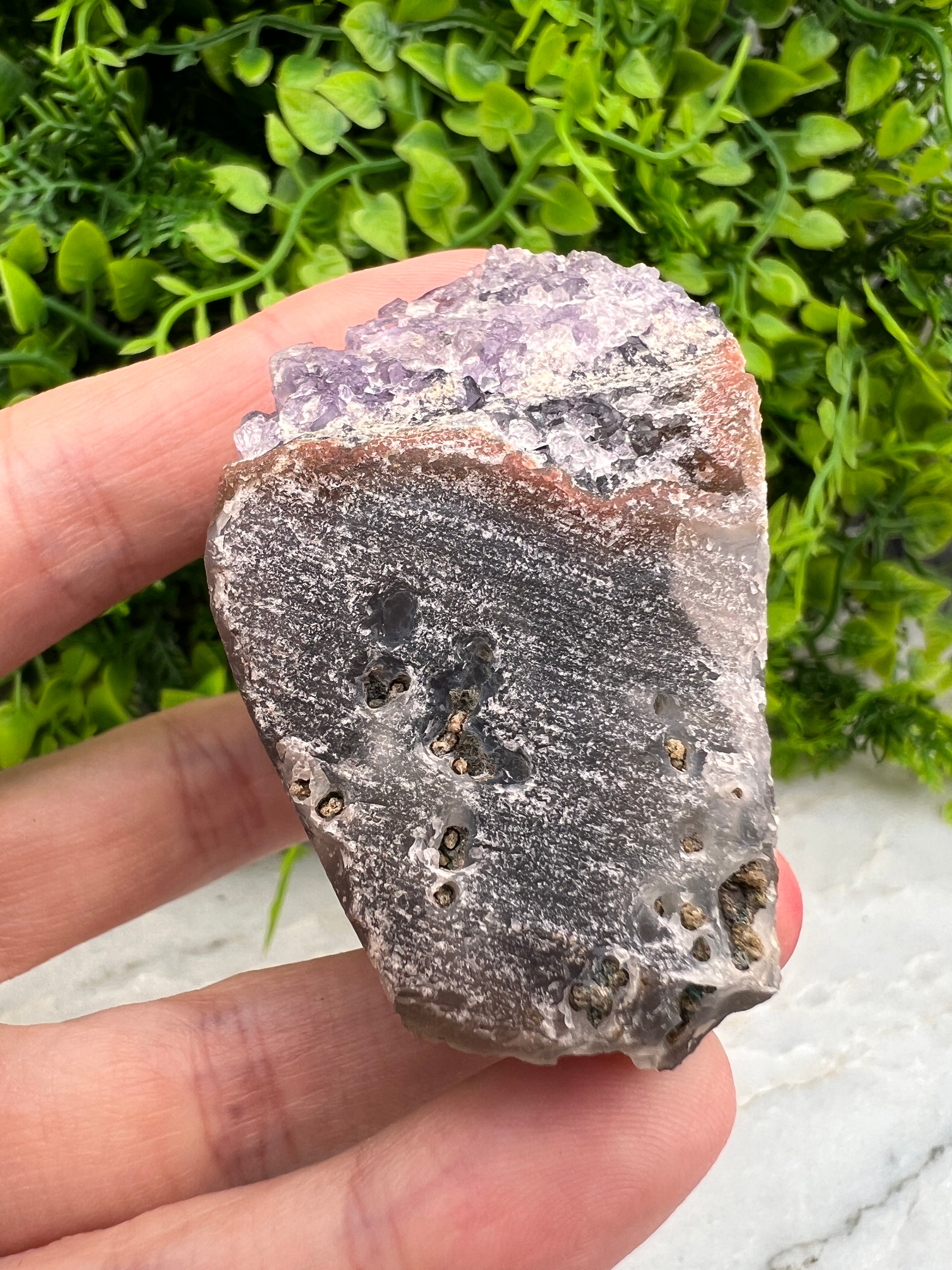 Amethist cluster cut base