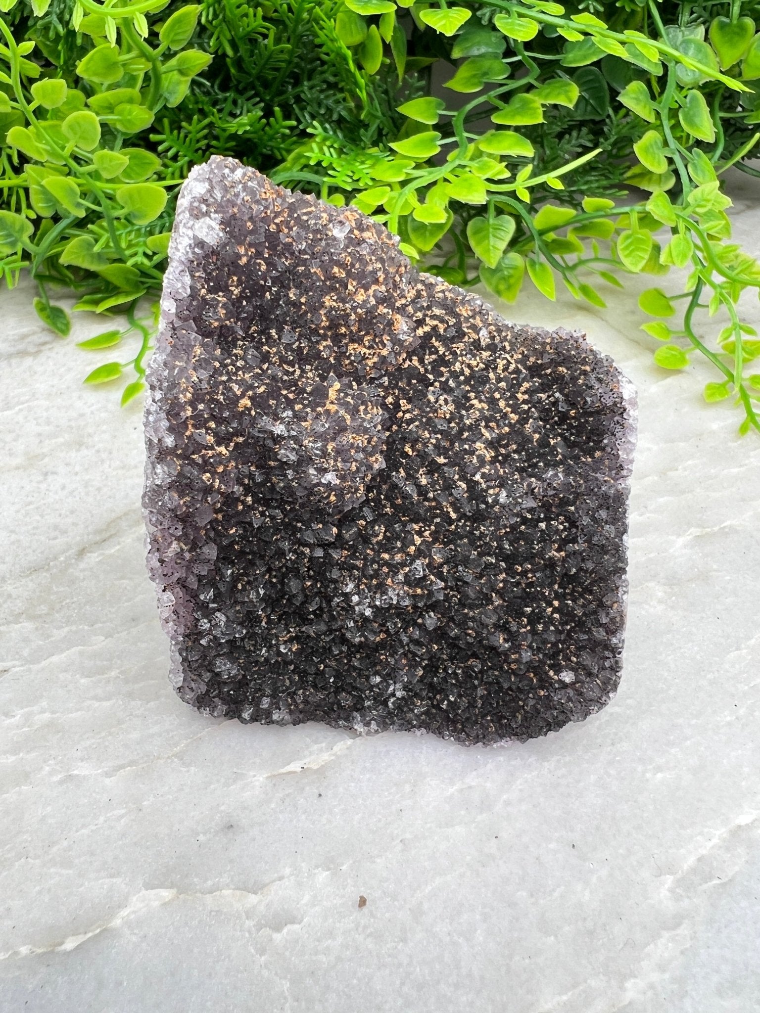 Schwarzer Amethyst-Cluster (7 cm) von KEY LIME STORE