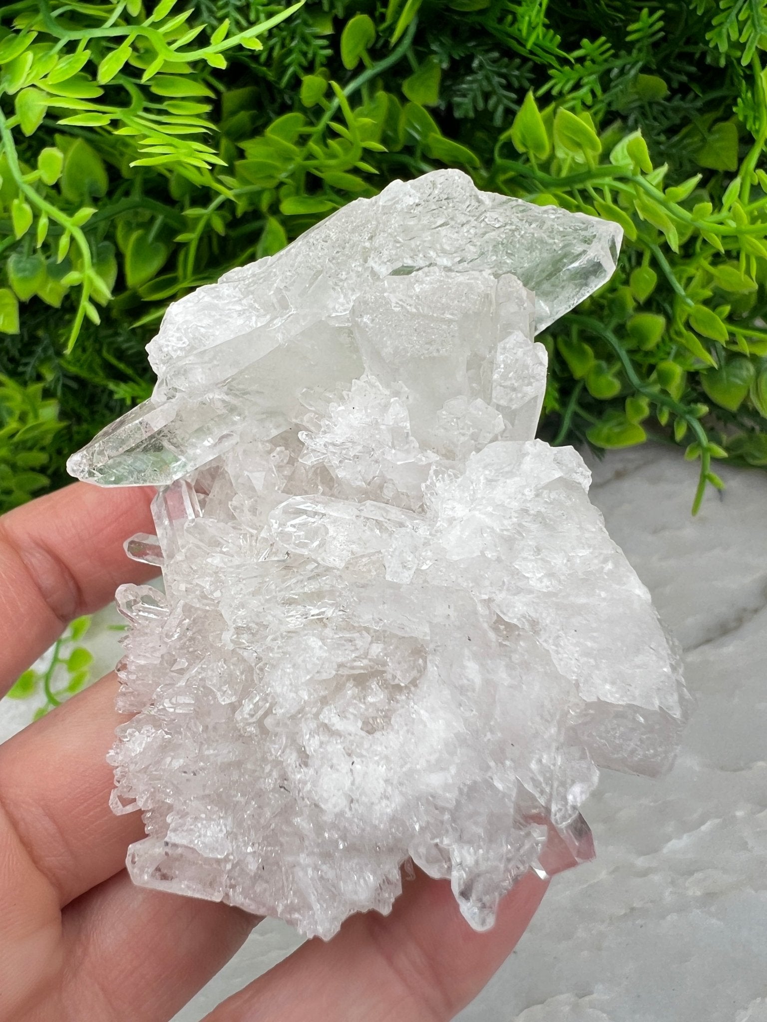 Bergkristal cluster met prachtige kristallen (8 cm) by KEY LIME STORE