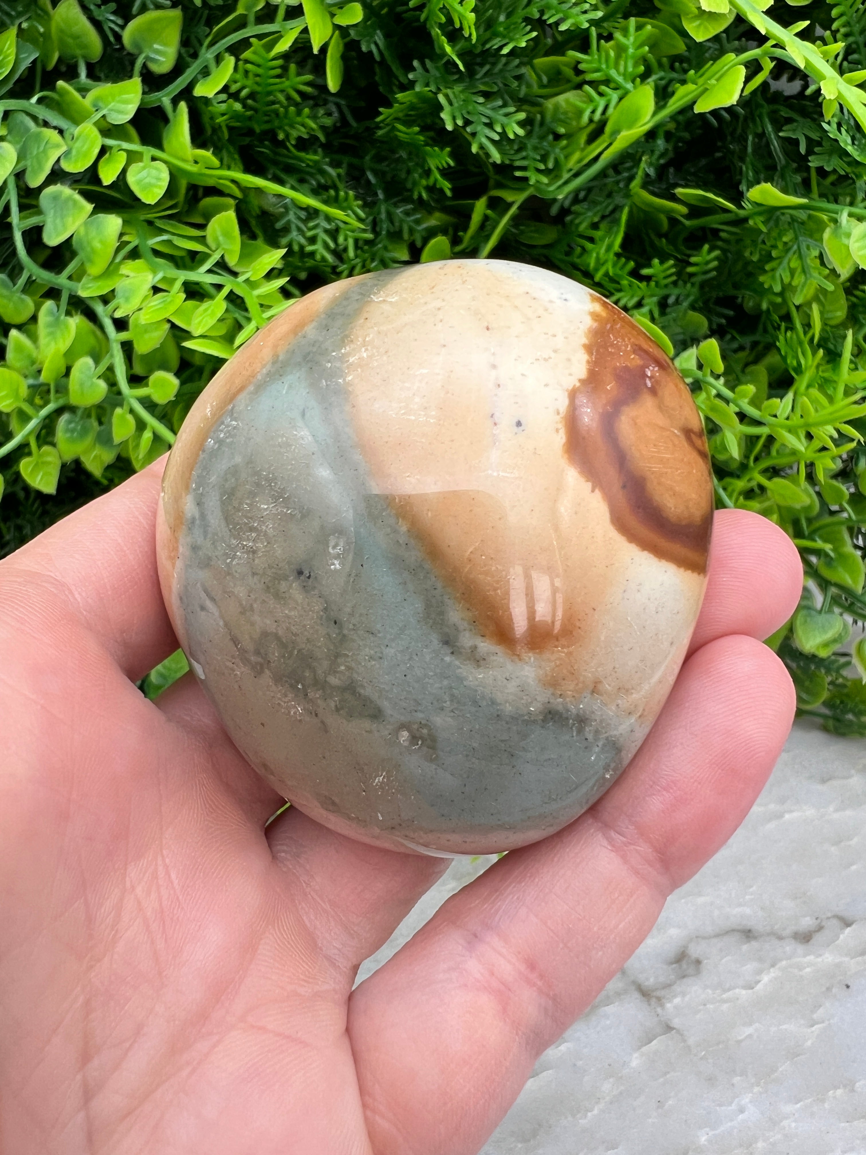 Polychroom Jaspis handsteen (7 cm)
