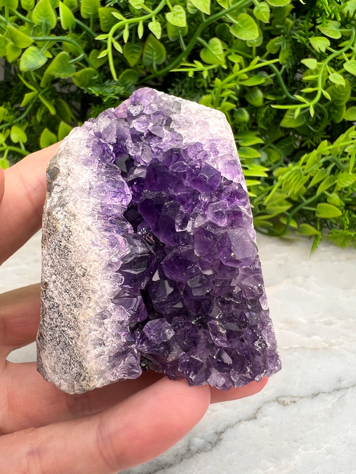 Amethist cluster cut base