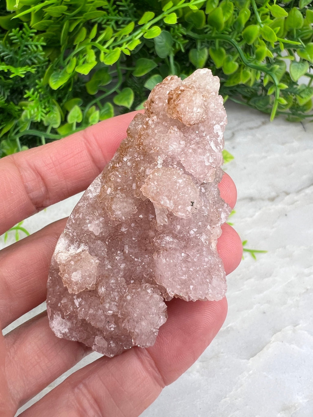 Rosa Amethyst-Cluster (7 cm) von KEY LIME STORE