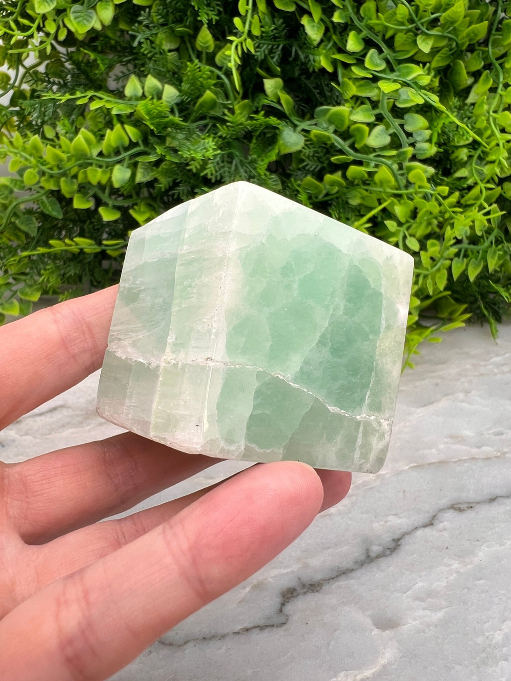 Pistache Calciet kubus cut base by KEY LIME STORE