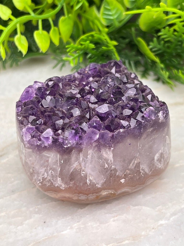 Amethist cluster gepolijst by KEY LIME STORE