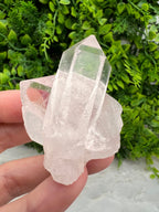 Zeer helder Bergkristal cluster (5 cm) by KEY LIME STORE
