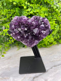 Amethist hart op standaard by KEY LIME STORE