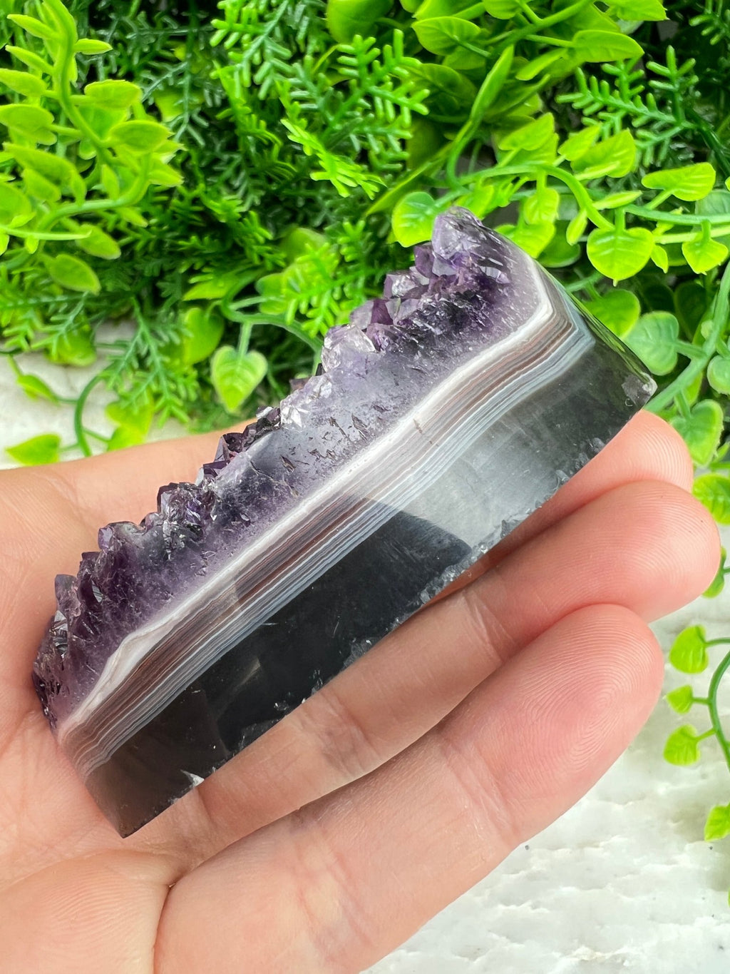 Amethyst und Achat, elliptisch, rundum poliert (7 cm) von KEY LIME STORE