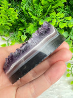 Amethist en agaat ellips rondom gepolijst (7 cm) by KEY LIME STORE