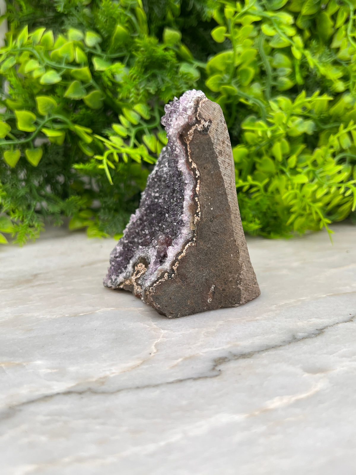 Amethist cluster cut base
