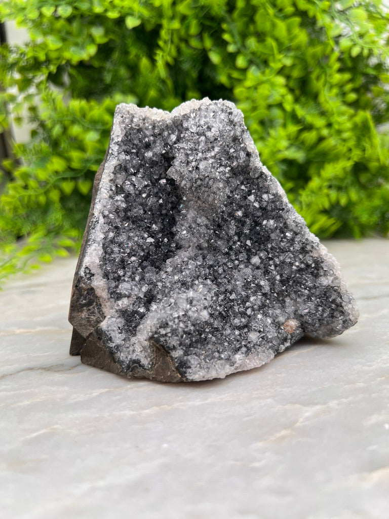 Amethist cluster cut base