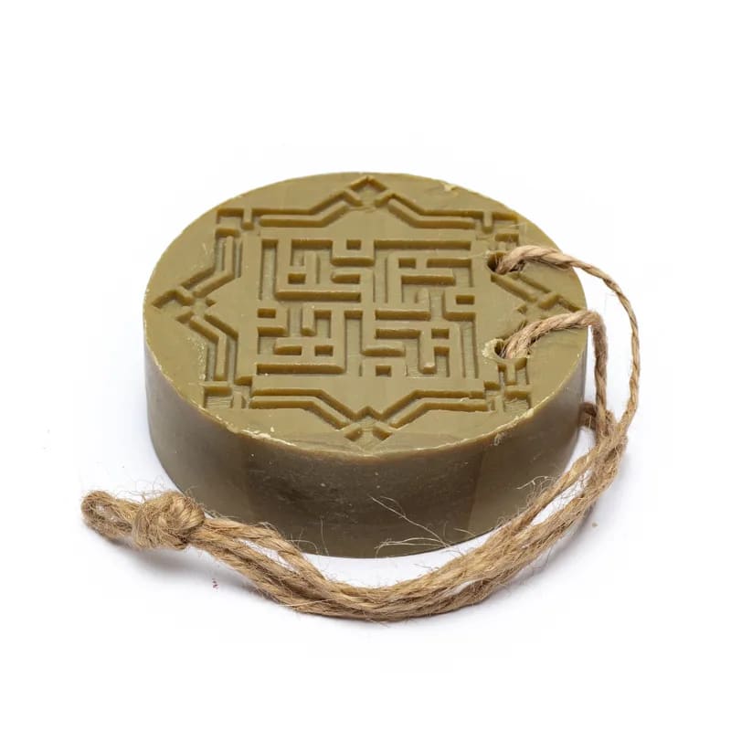 Aleppo zeep met koord, Najel kruidenzeep amber/oudh (150 g)