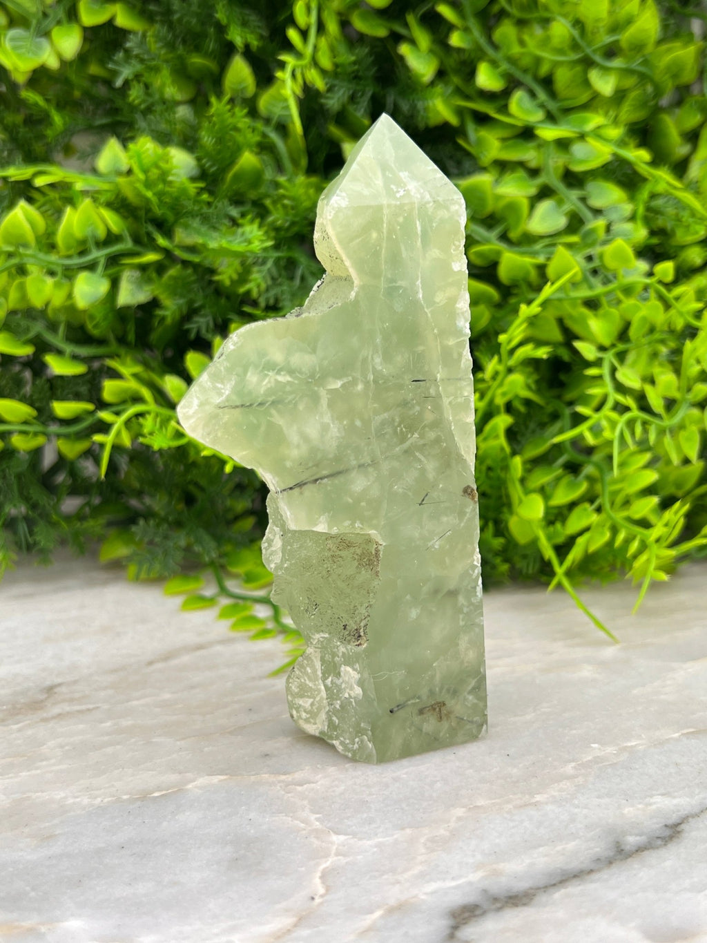 Prehniet toren half ruw half gepolijst by KEY LIME STORE