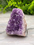 Amethist cluster cut base