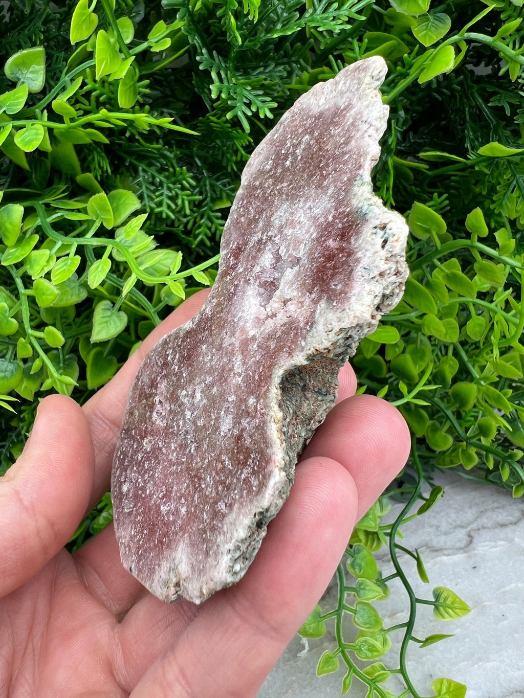 Rosa Amethyst-Cluster (9 cm) von KEY LIME STORE