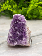 Amethist cluster cut base