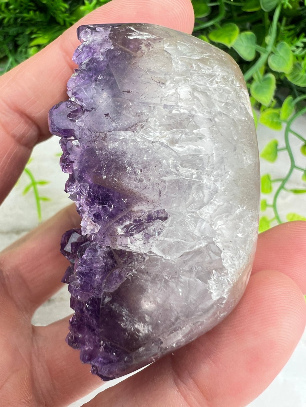 Amethyst-Cluster, rundum poliert (6 cm) von KEY LIME STORE
