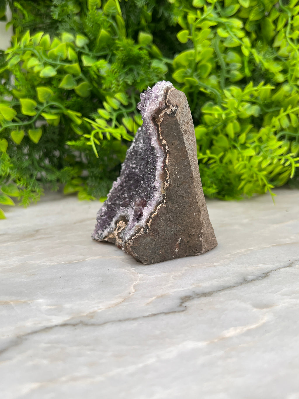 Amethist cluster cut base