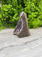 Amethist cluster cut base