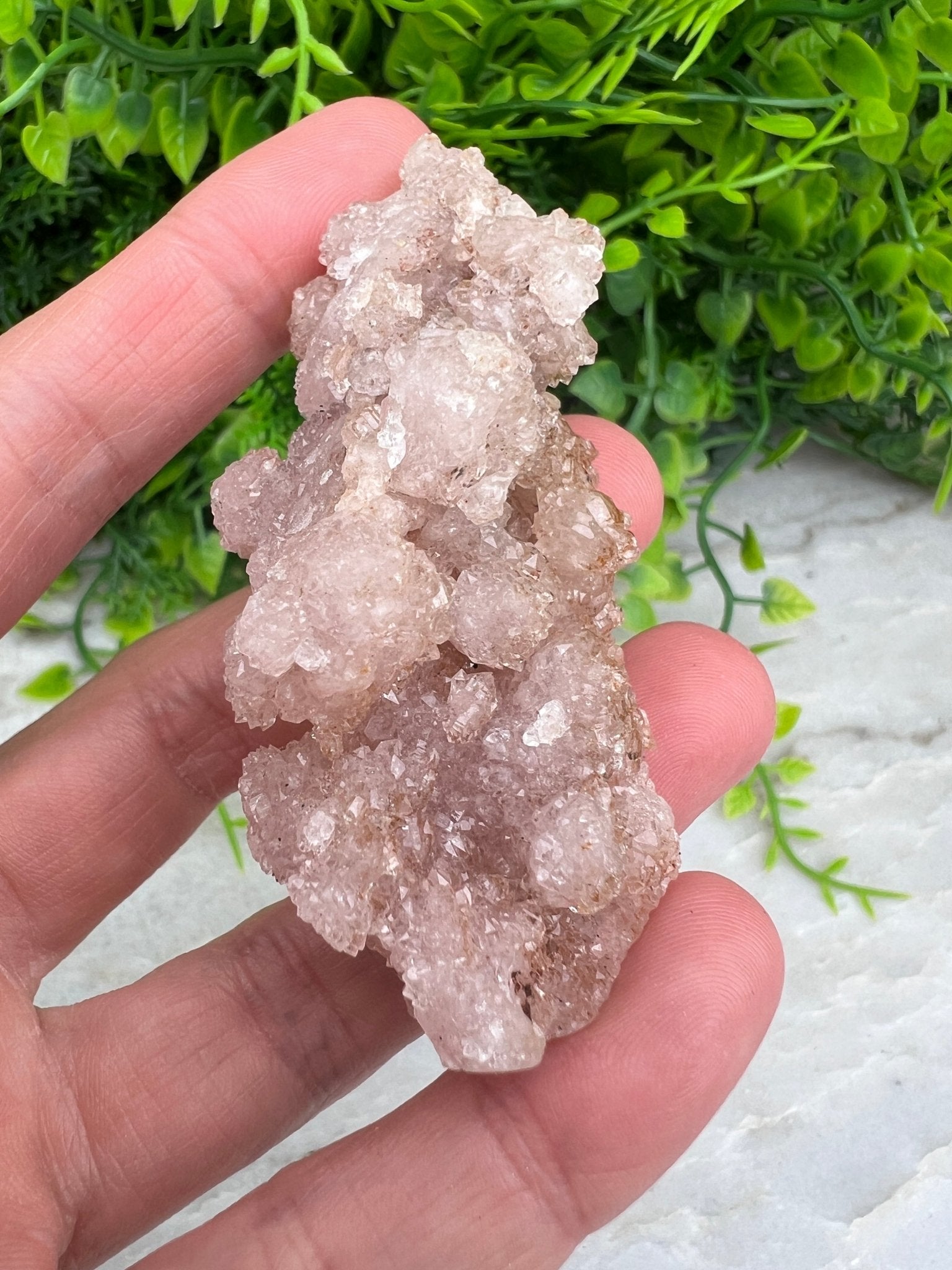Rosa Amethyst-Cluster (7 cm) von KEY LIME STORE