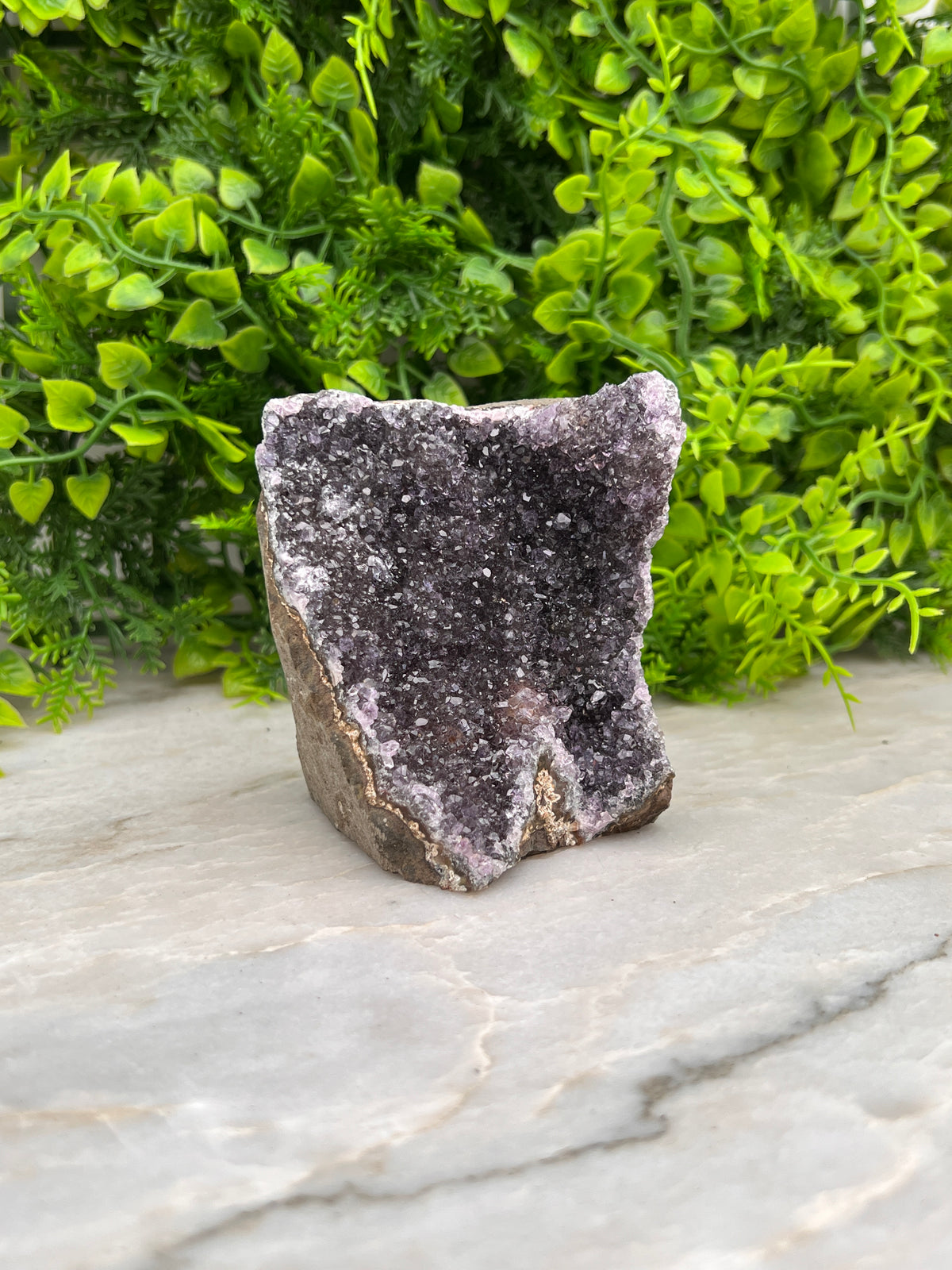 Amethist cluster cut base