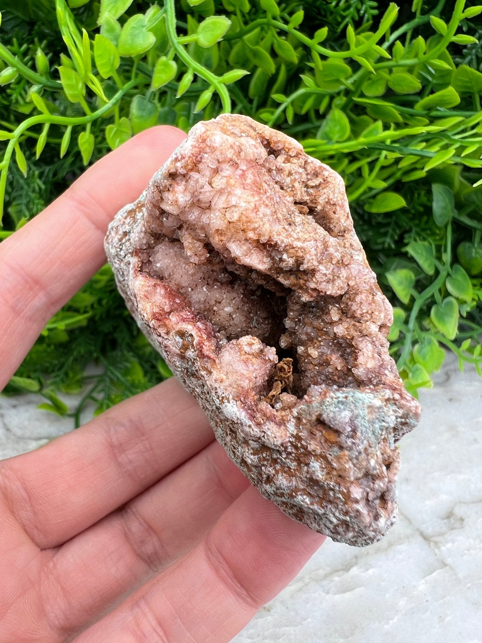Rosa Amethyst-Cluster (7 cm) von KEY LIME STORE