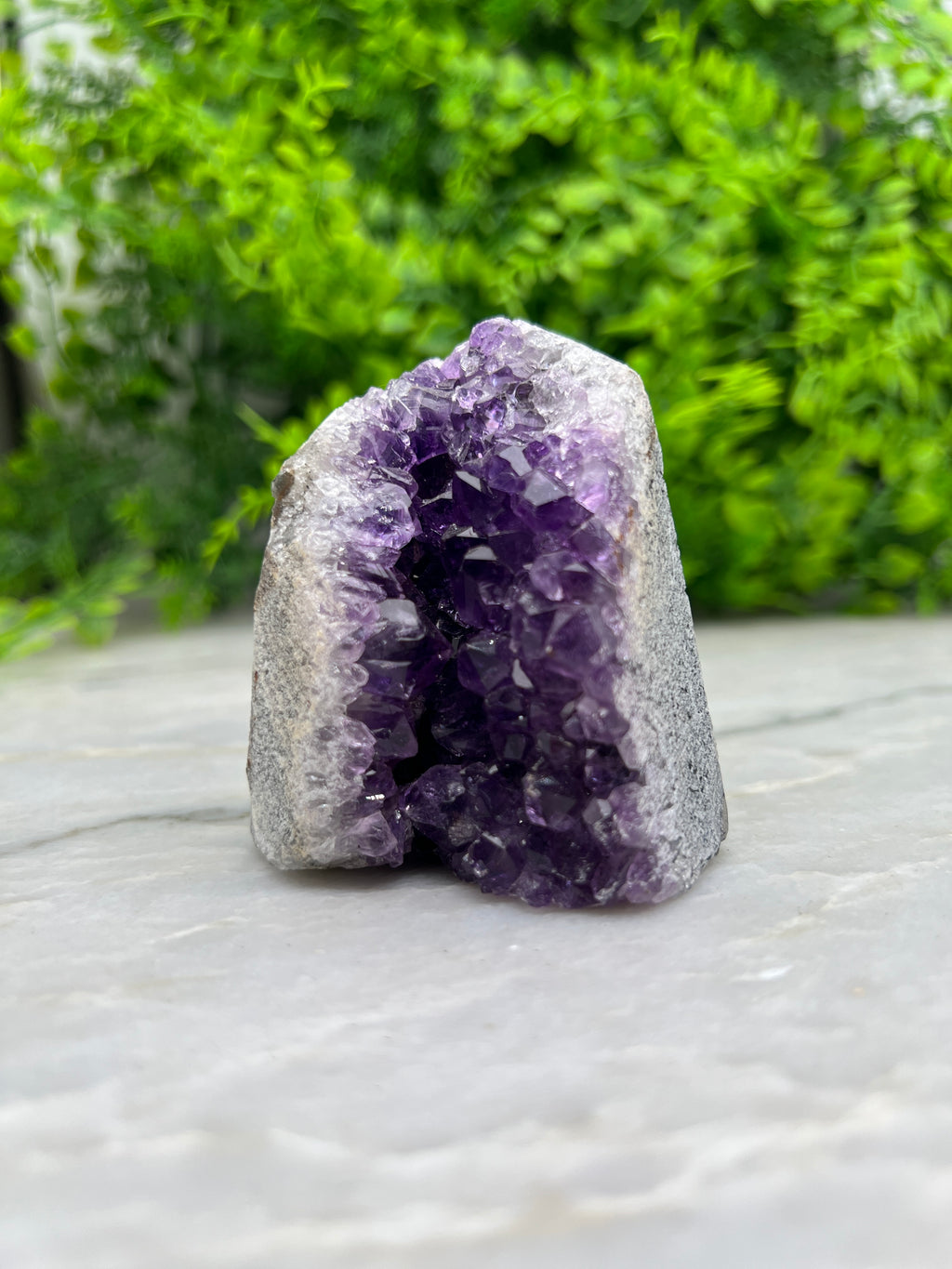 Amethist cluster cut base