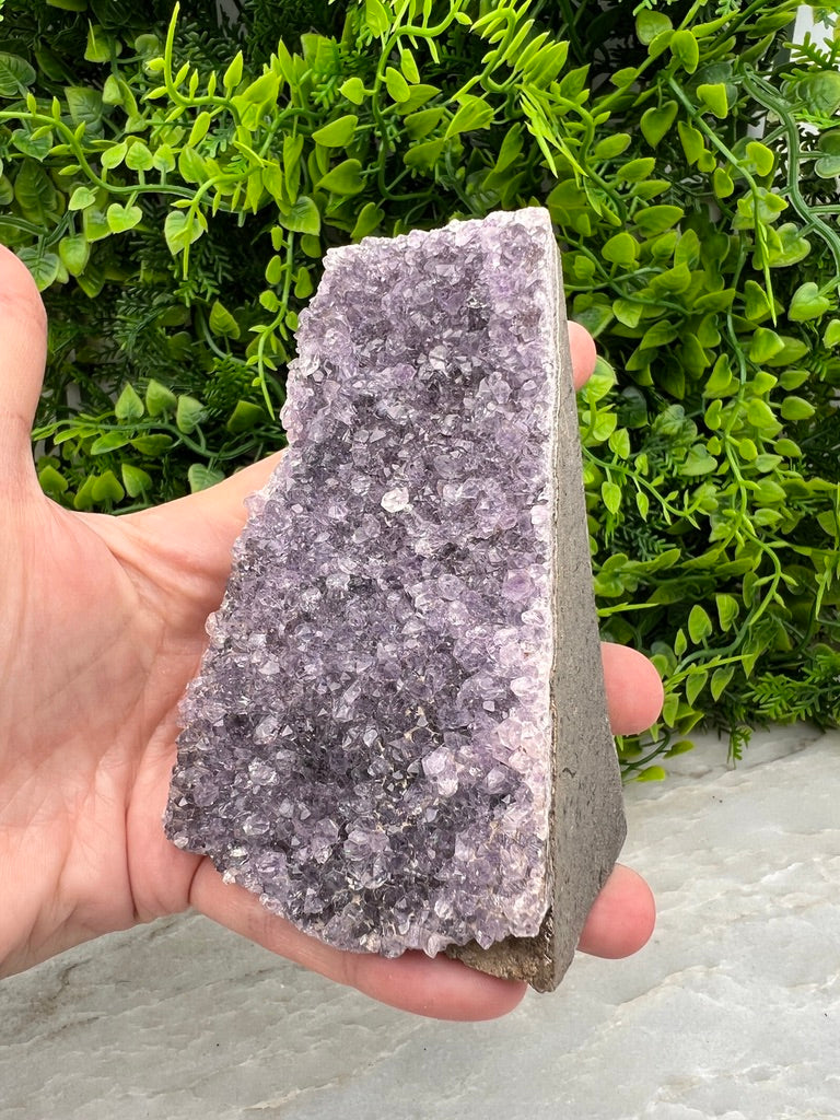Amethist cluster cut base