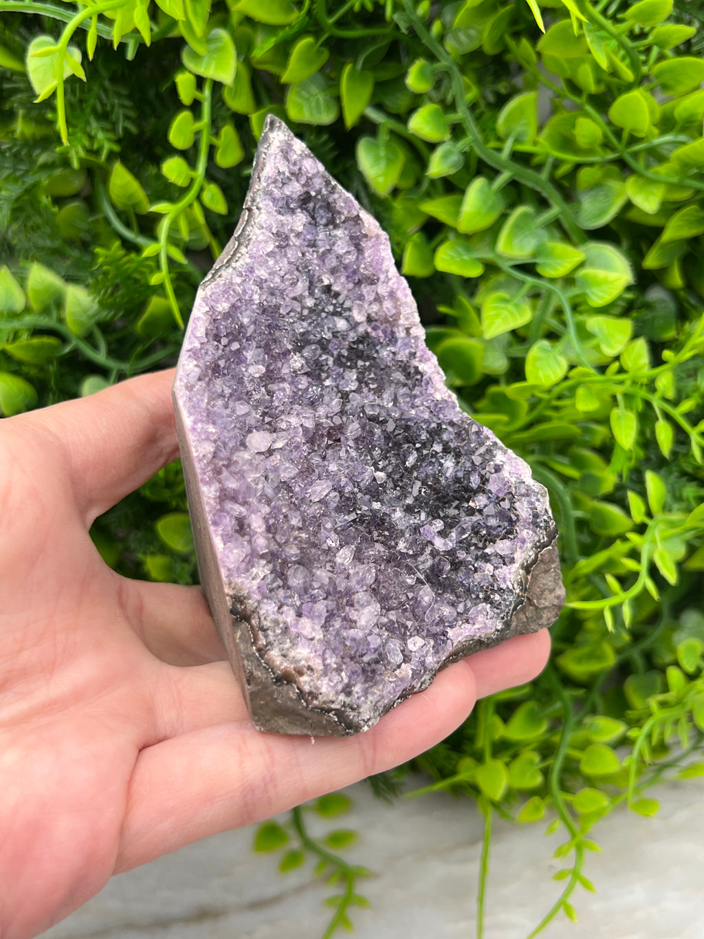 Amethist cluster cut base
