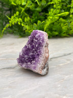 Amethist cluster cut base