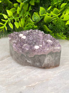 Amethist met Calciet balletjes ellips by KEY LIME STORE