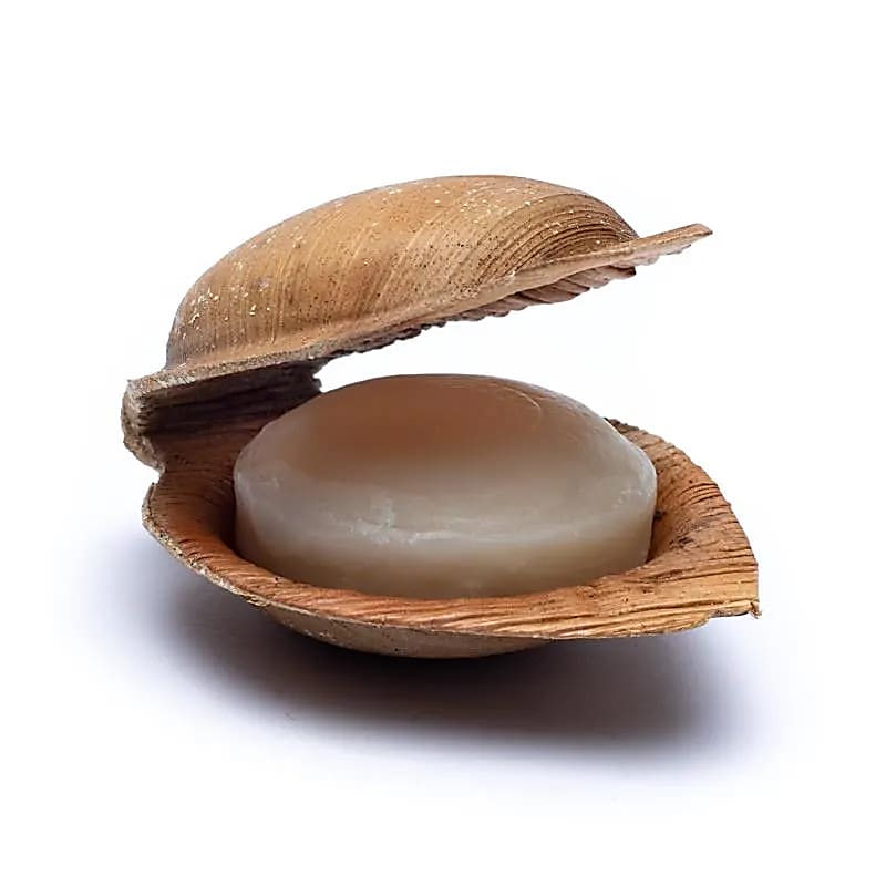 Holy Lama rose soap in palmblad (100 g)