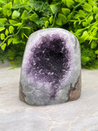 Amethist geode cut base by KEY LIME STORE