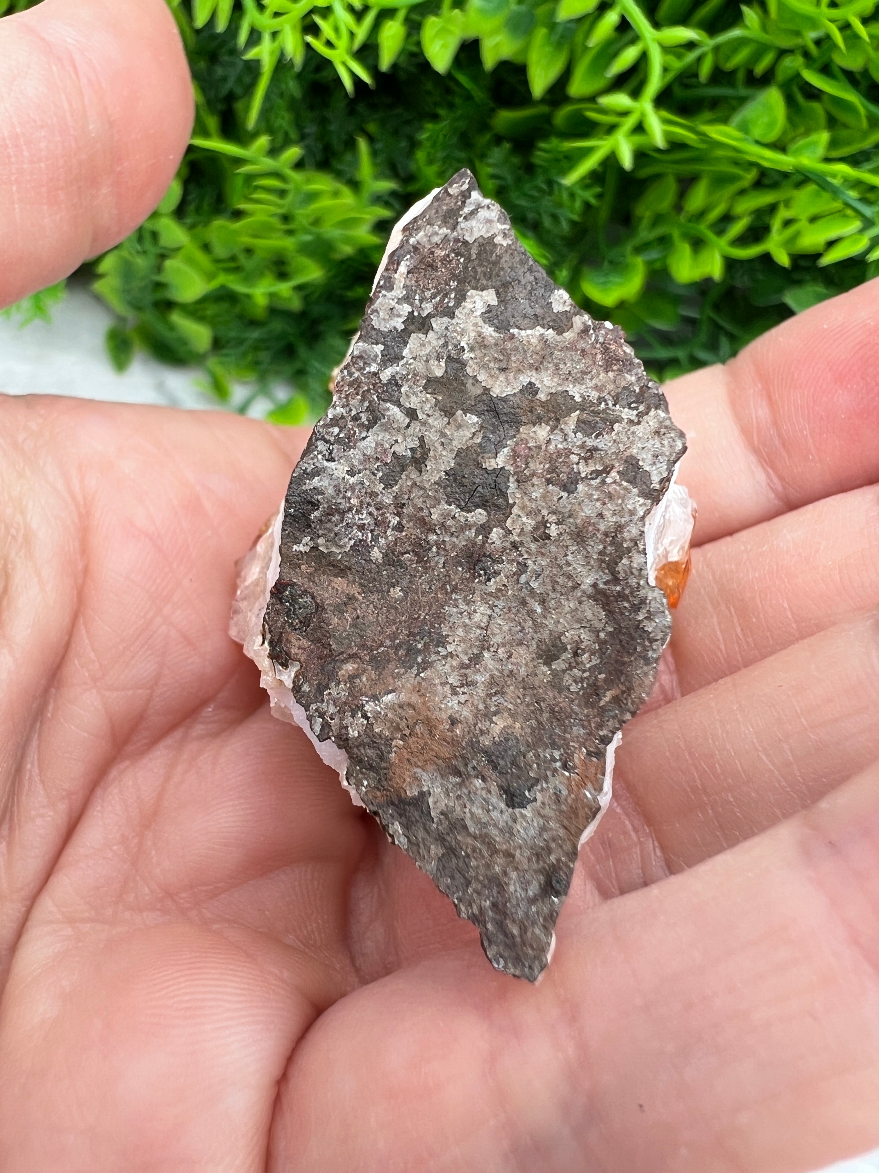 Citrien (gebrande Amethist) cluster (4 cm)