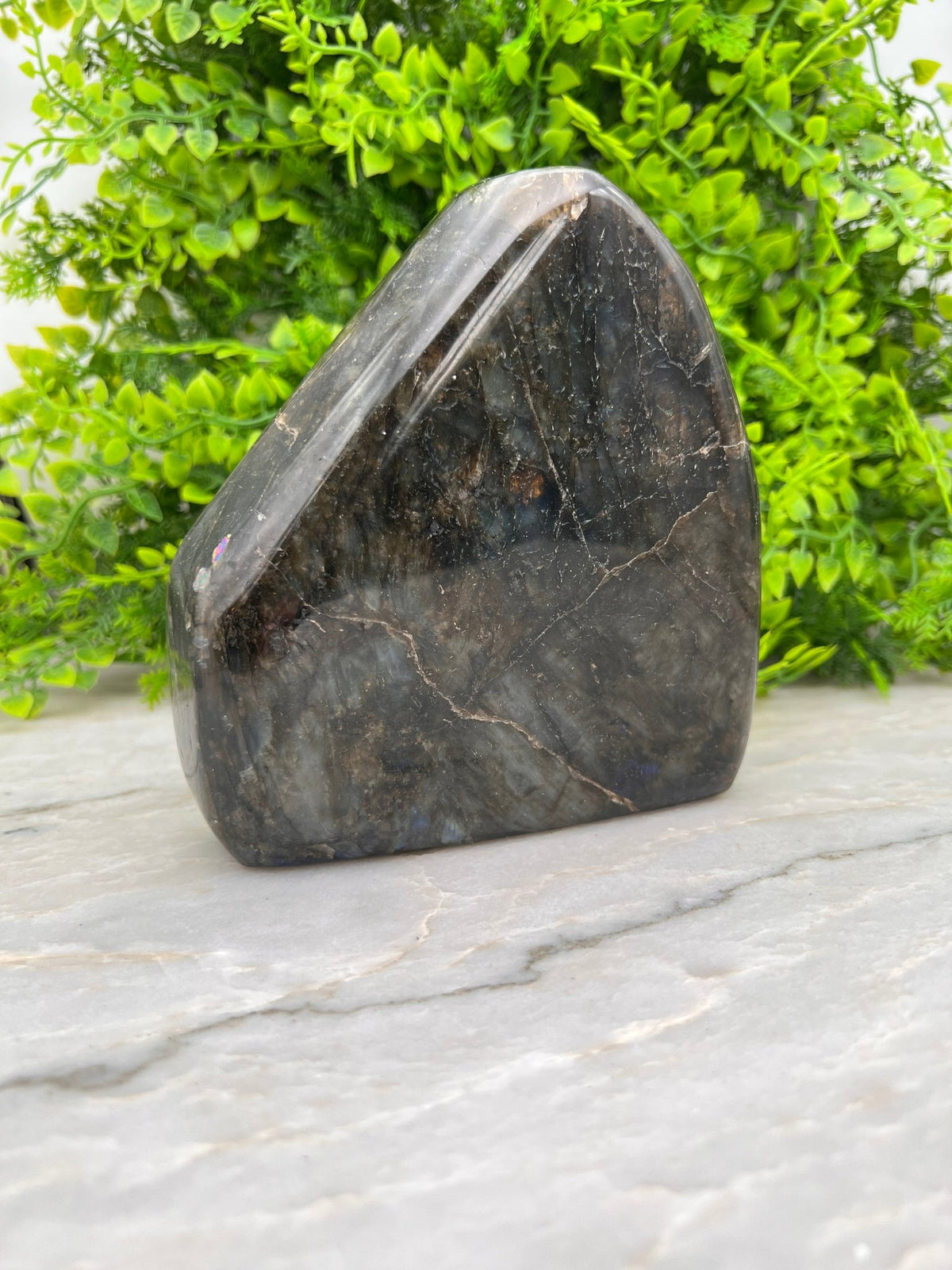 Labradoriet sculptuur by KEY LIME STORE