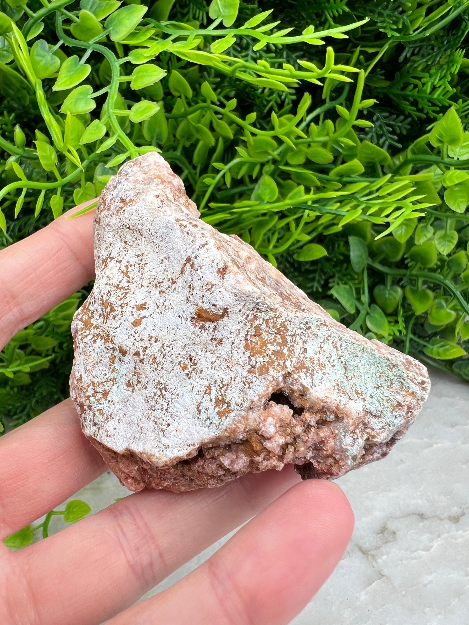 Rosa Amethyst-Cluster (7 cm) von KEY LIME STORE