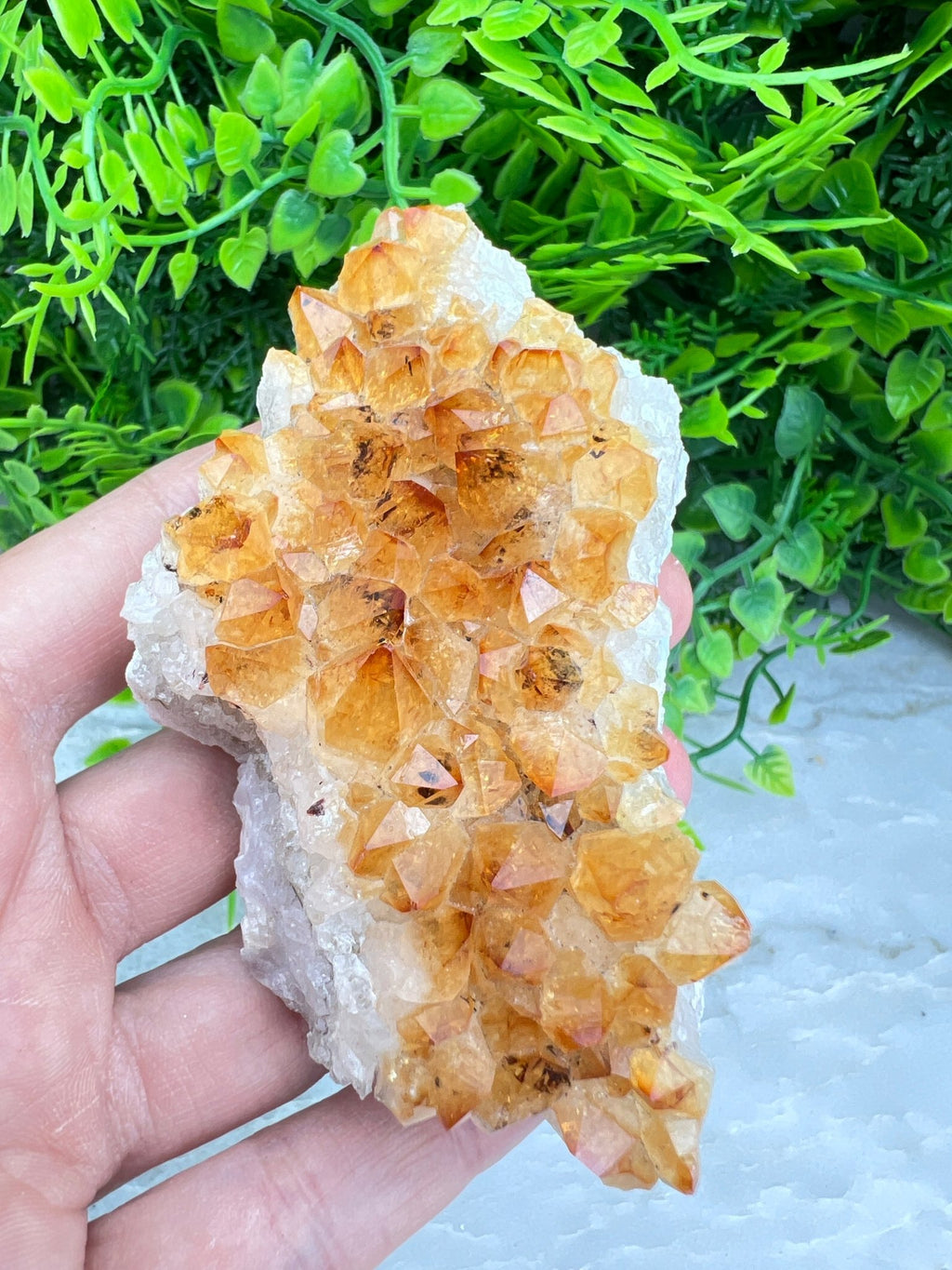 Citrin (gebrannter Amethyst) – Cluster (9 cm) von KEY LIME STORE