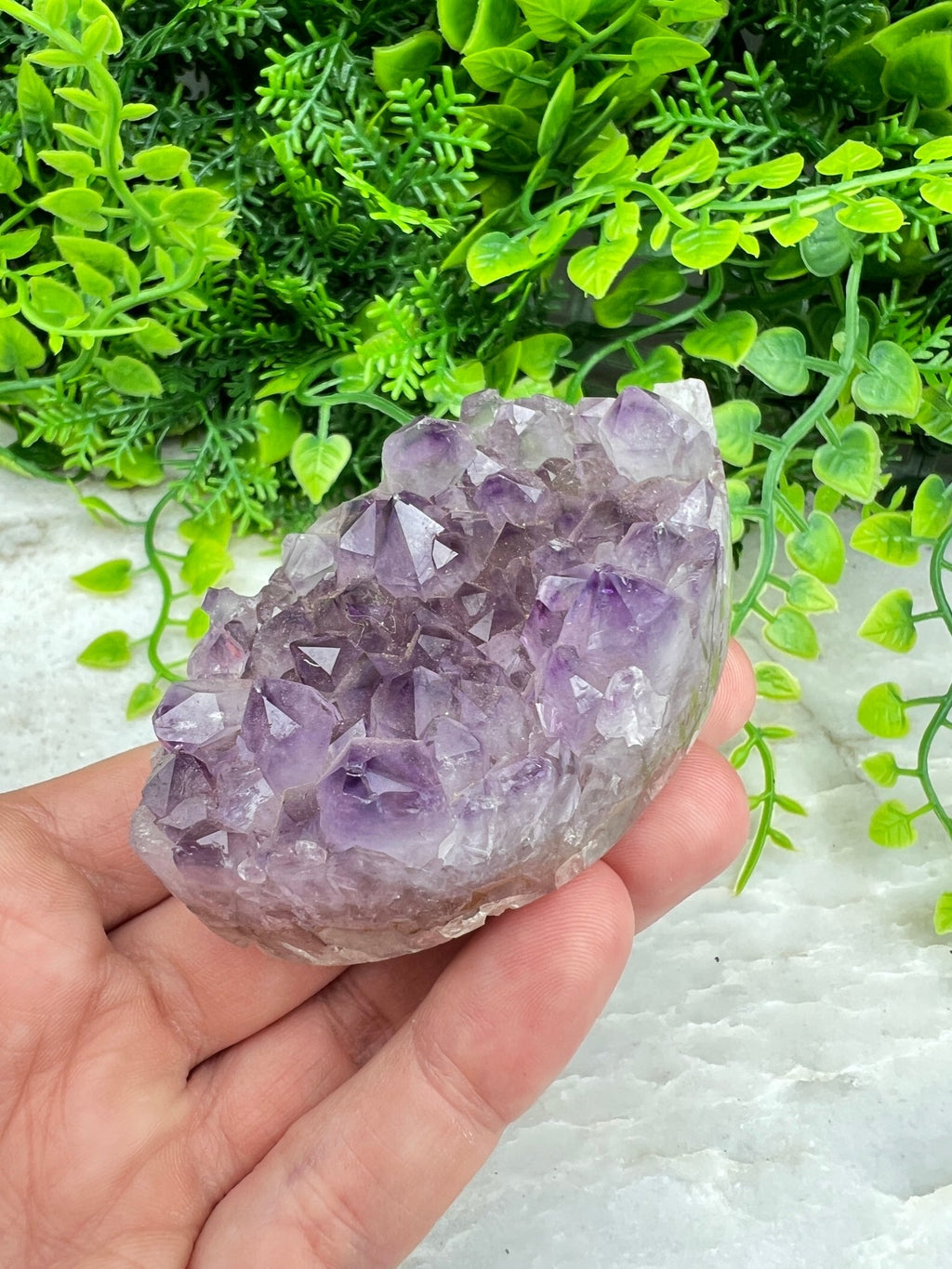 Rundum polierter Amethyst in Ellipsenform (6 cm) von KEY LIME STORE