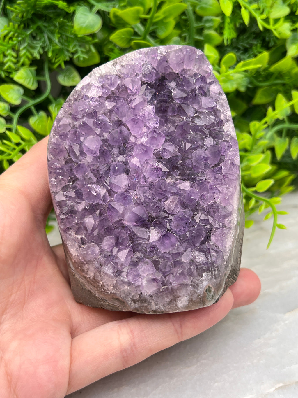 Amethist cluster cut base