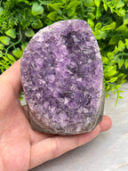 Amethist cluster cut base