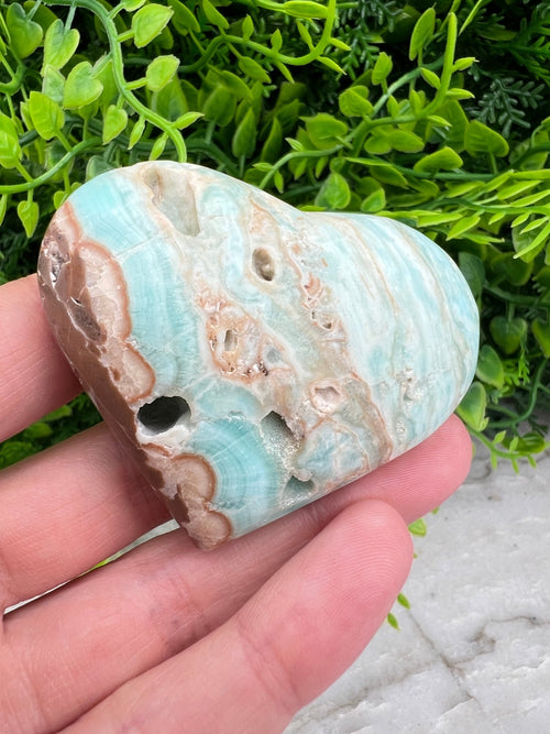 Blaues Aragonit (Caribean Blue Calcite) Herz (6 cm) von KEY LIME STORE