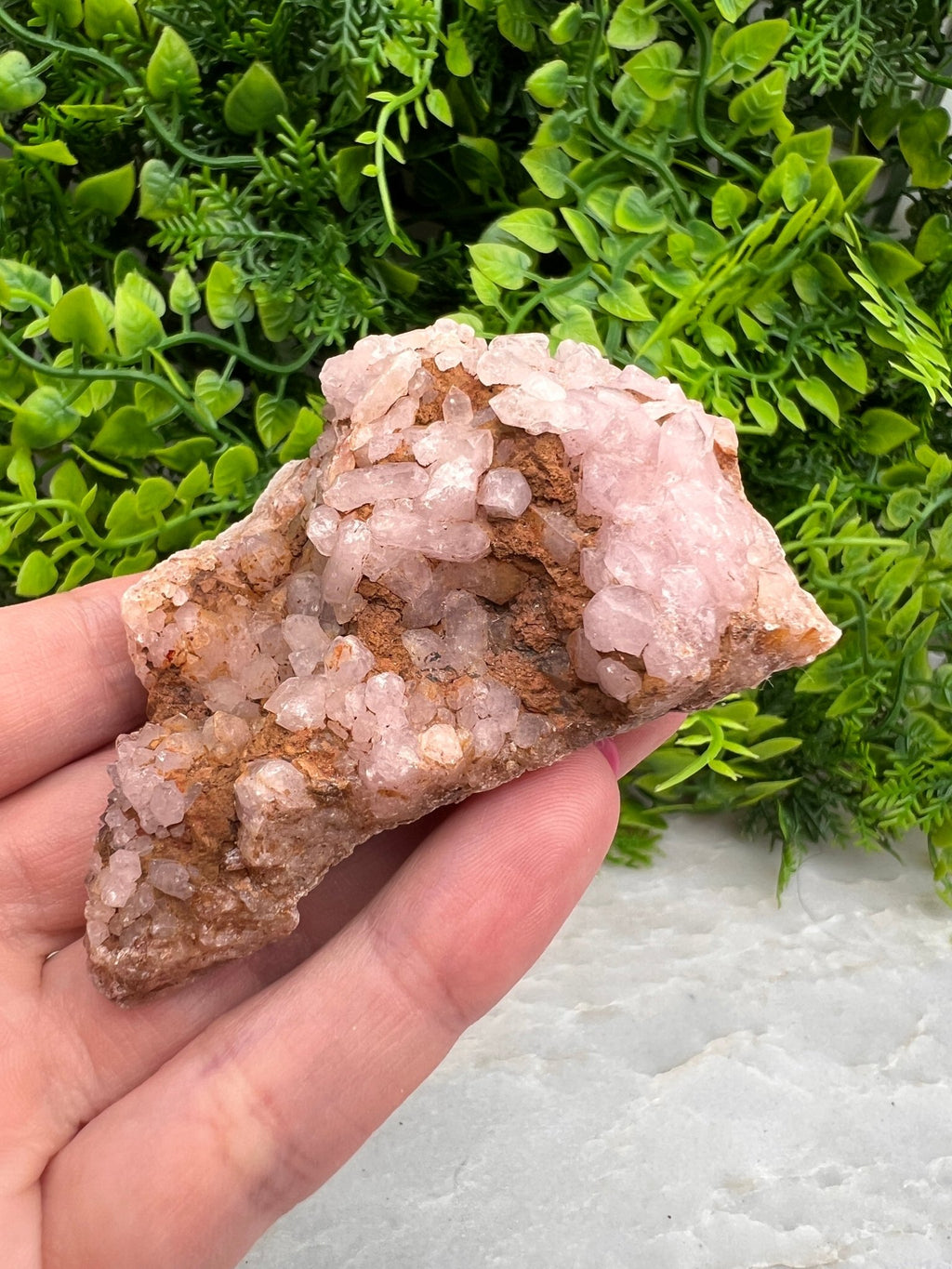 Rosa Amethyst-Cluster (8 cm) von KEY LIME STORE