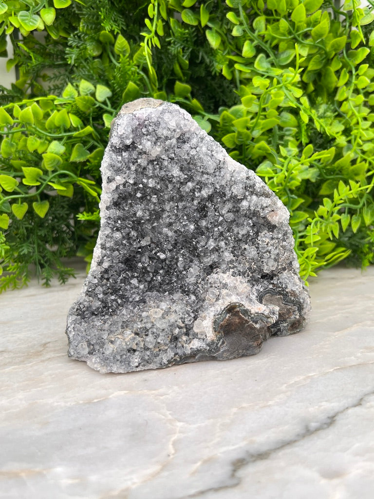 Amethist cluster cut base