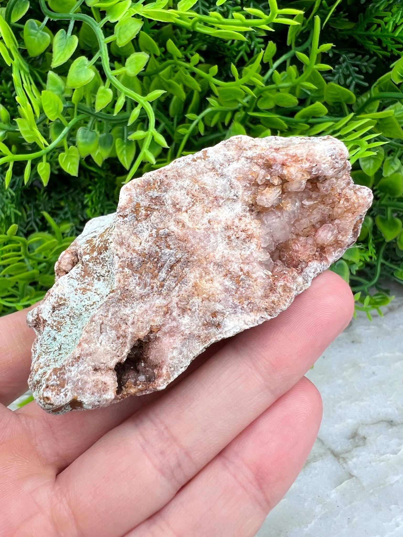 Rosa Amethyst-Cluster (7 cm) von KEY LIME STORE