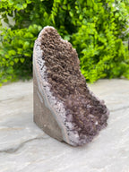 Amethist cluster cut base