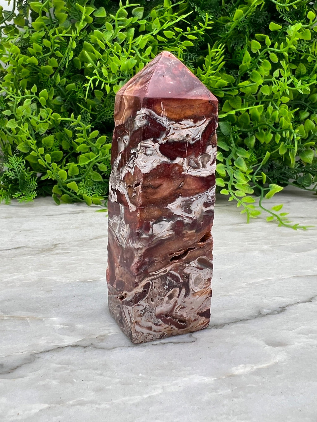 Roter Jaspis-Turm (10 cm) von KEY LIME STORE