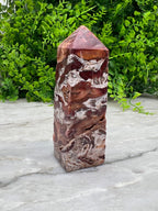 Rode Jaspis toren (10 cm) by KEY LIME STORE