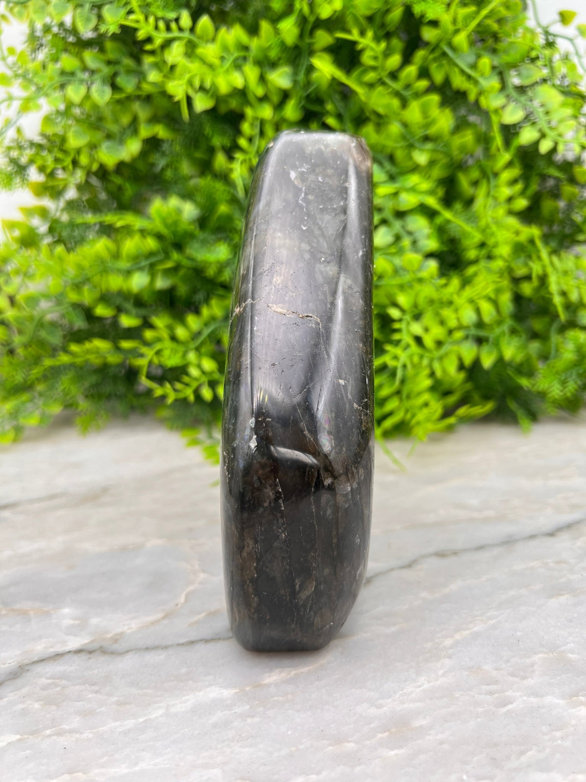 Labradoriet sculptuur by KEY LIME STORE