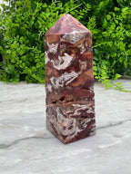 Rode Jaspis toren (10 cm) by KEY LIME STORE